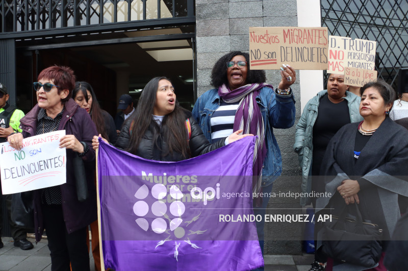 PLANTON CANCILLERIA CONTRA ICE