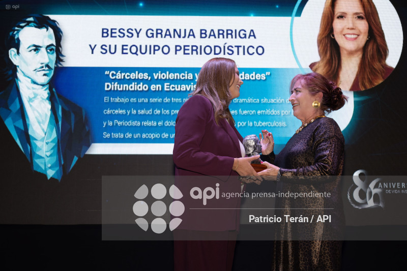 ENTREGA DE PREMIOS EUGENIO ESPEJO DE LA UNP