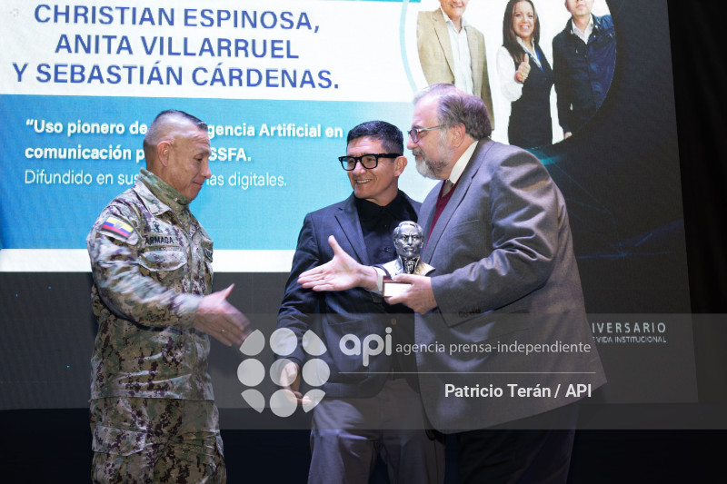 ENTREGA DE PREMIOS EUGENIO ESPEJO DE LA UNP