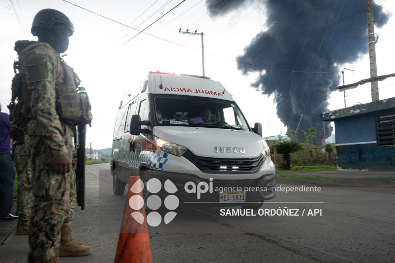 INCENDIO REFINERIA ESMERALDAS