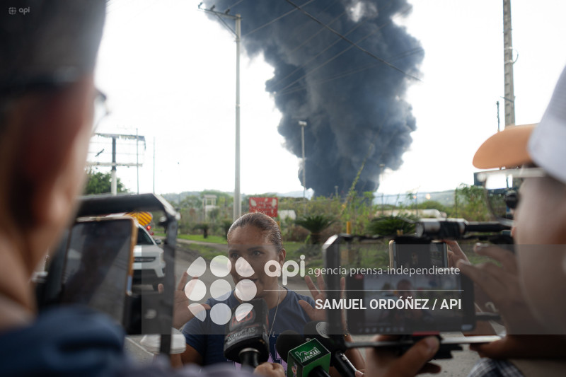 INCENDIO REFINERIA ESMERALDAS