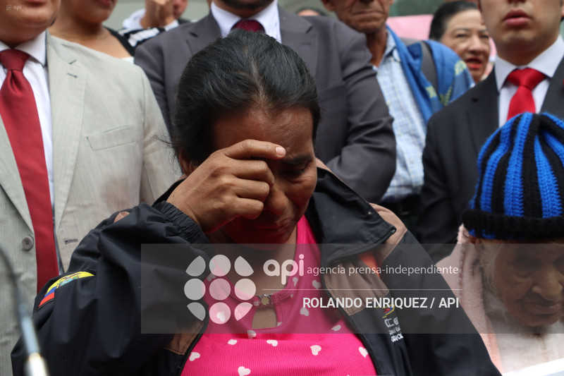 PLANTON AFECTADOS DERRAME PETROLEO