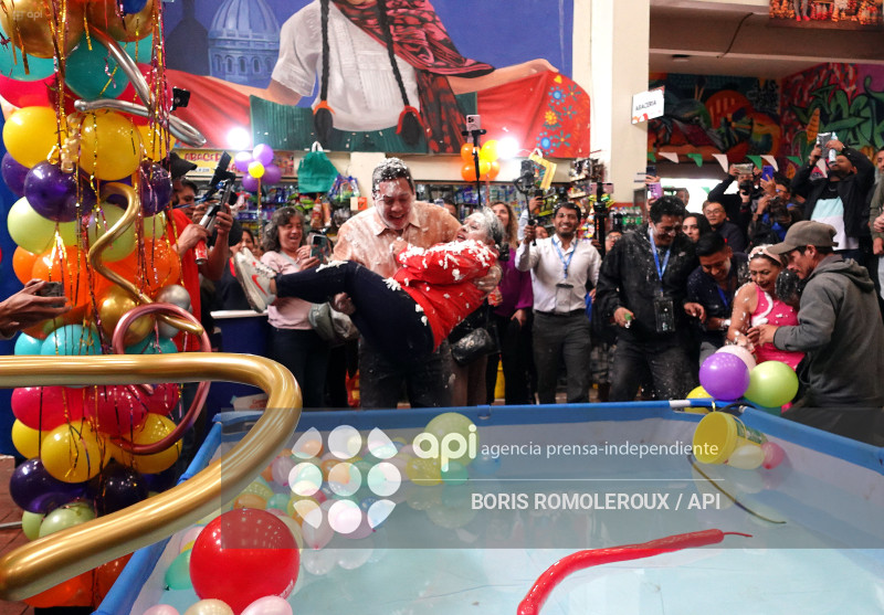 CUENCA-LANZAMIENTOAGENDA CARNAVAL 2026