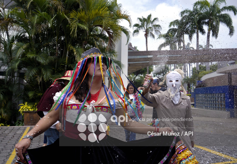 GYE-CARNAVAL BAKANSOTE 1