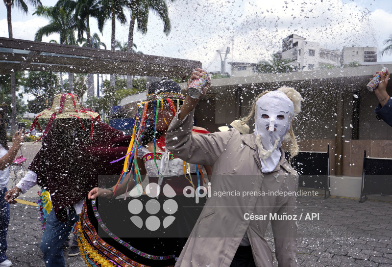 GYE-CARNAVAL BAKANSOTE 1