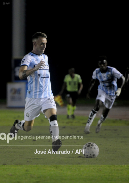 FBL-NOCHEGUAYAQUILCITY