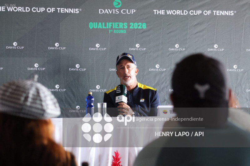 CAPITANES COPA DAVIS