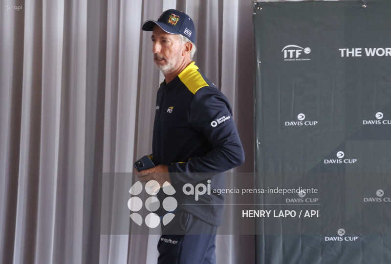 CAPITANES COPA DAVIS