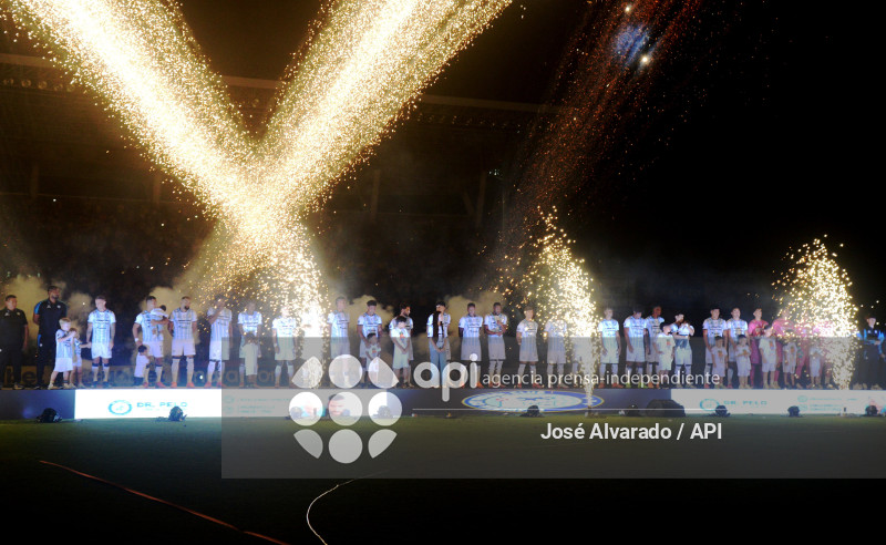 FBL-NOCHEGUAYAQUILCITY