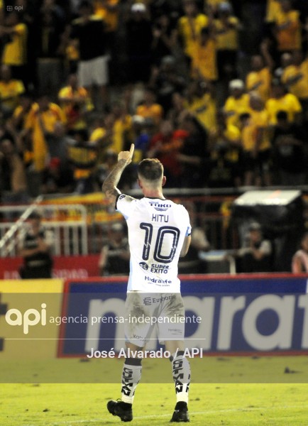 FBL-NOCHEGUAYAQUILCITY