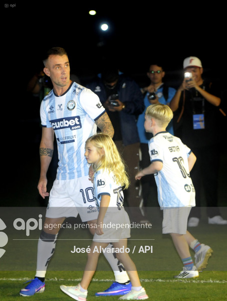 FBL-NOCHEGUAYAQUILCITY