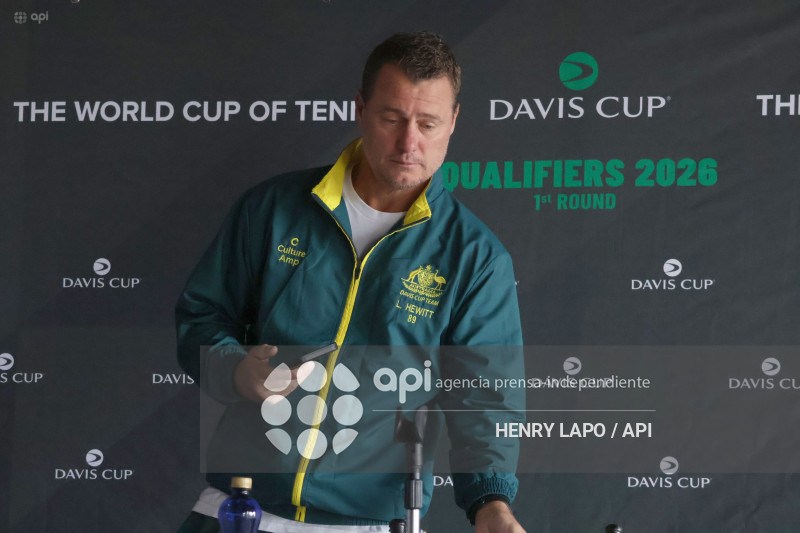 CAPITANES COPA DAVIS