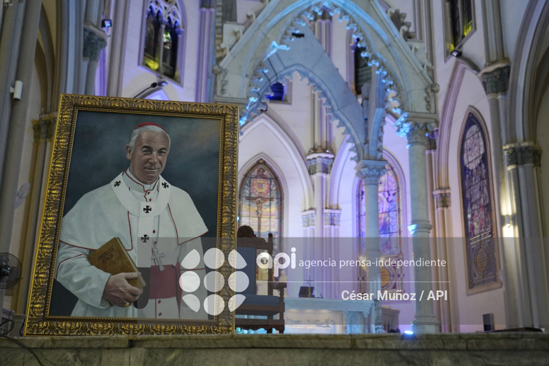 GYE-FALLLECE MONSENOR ARREGUI