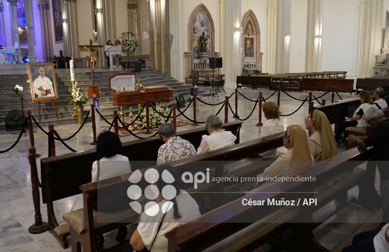 GYE-VELORIO MONSENOR ARREGUI