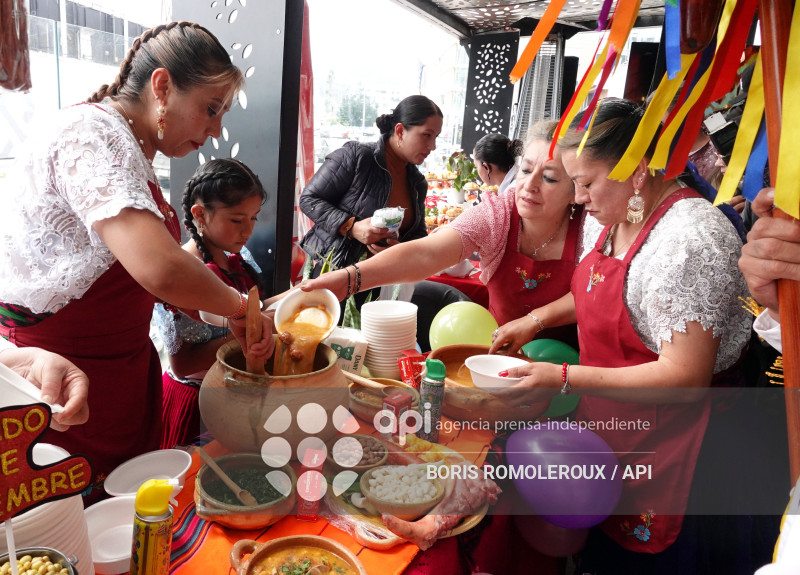CUENCA-LANZAMIENTO-MOTE PATA MAS GRANDE DEL MUNDO