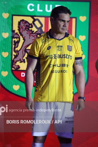 CUENCA-PRESENTACION CAMISETA-D CUENCA 2026