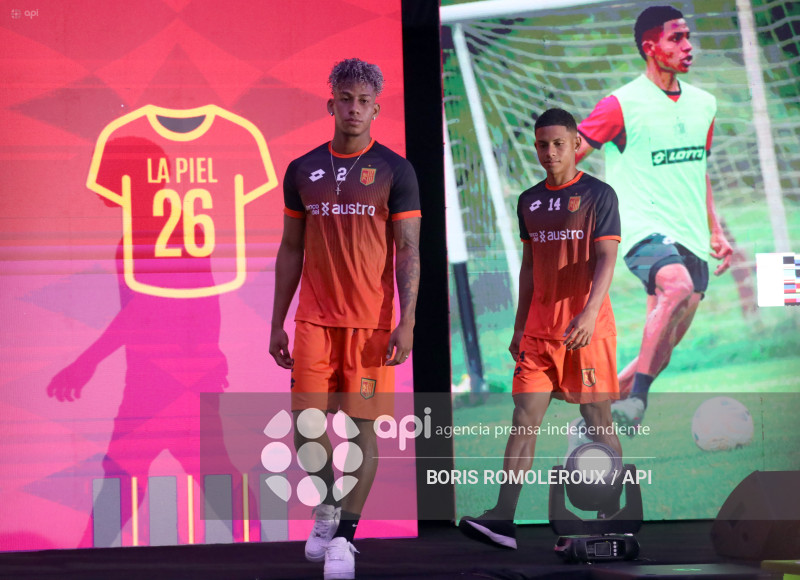 CUENCA-PRESENTACION CAMISETA-D CUENCA 2026