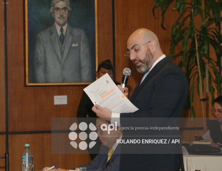 MARIO GODOY PRESENTA SU DEFENSA EN LA COM FISCALIZACION