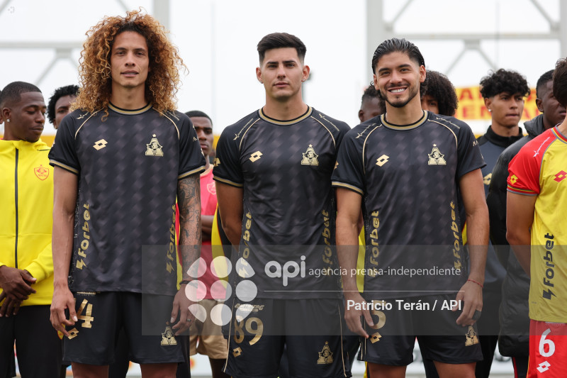 TARDE ORIENTAL 2026, PRESENTACIÓN DE AUCAS
