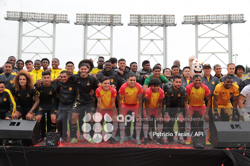 TARDE ORIENTAL 2026, PRESENTACIÓN DE AUCAS