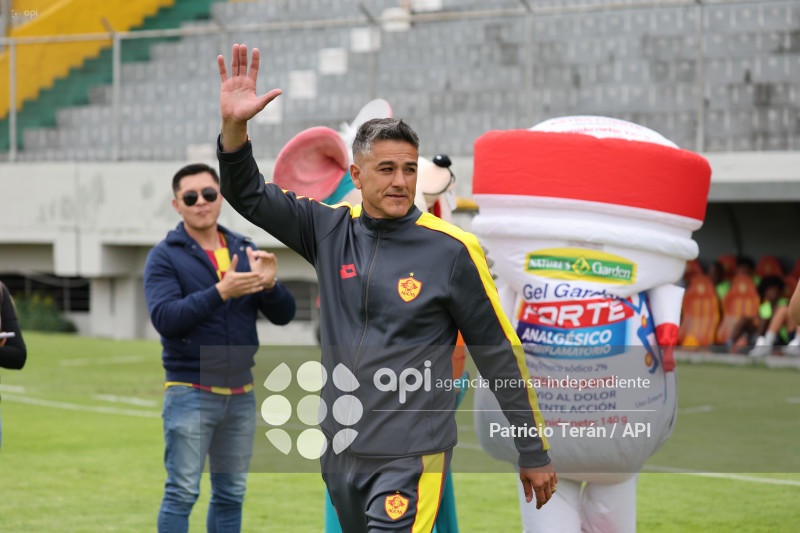 TARDE ORIENTAL 2026, PRESENTACIÓN DE AUCAS