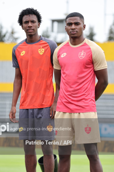 TARDE ORIENTAL 2026, PRESENTACIÓN DE AUCAS