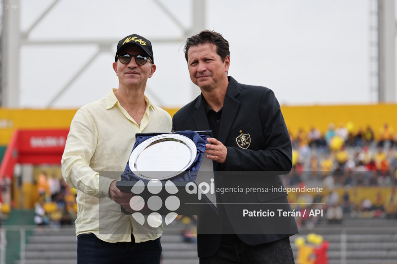 TARDE ORIENTAL 2026, PRESENTACIÓN DE AUCAS