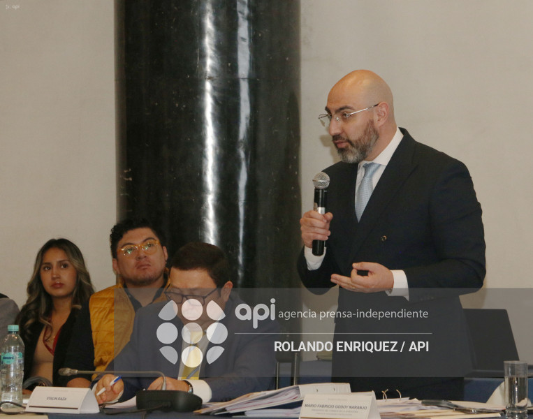 MARIO GODOY PRESENTA SU DEFENSA EN LA COM FISCALIZACION
