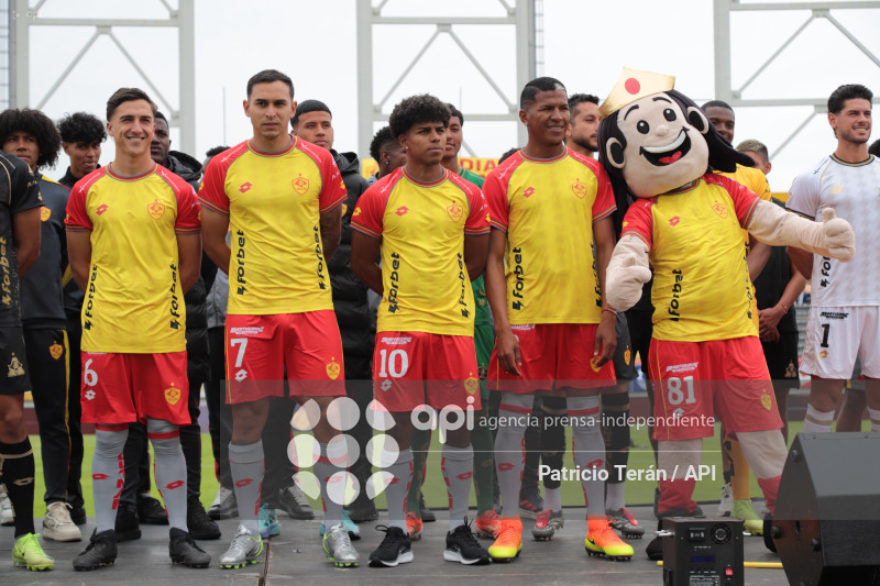 TARDE ORIENTAL 2026, PRESENTACIÓN DE AUCAS