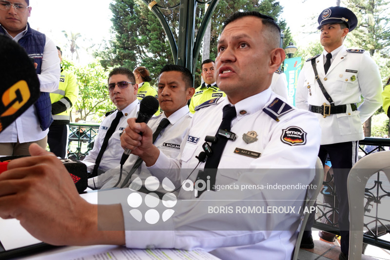 CUENCA-AGENTES TRANSITO