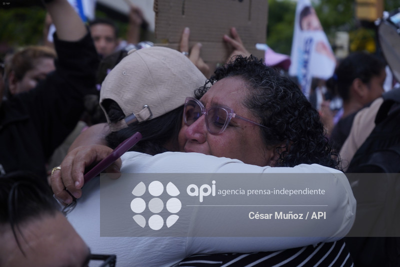 GYE-MARCHA APOYO AQUILES