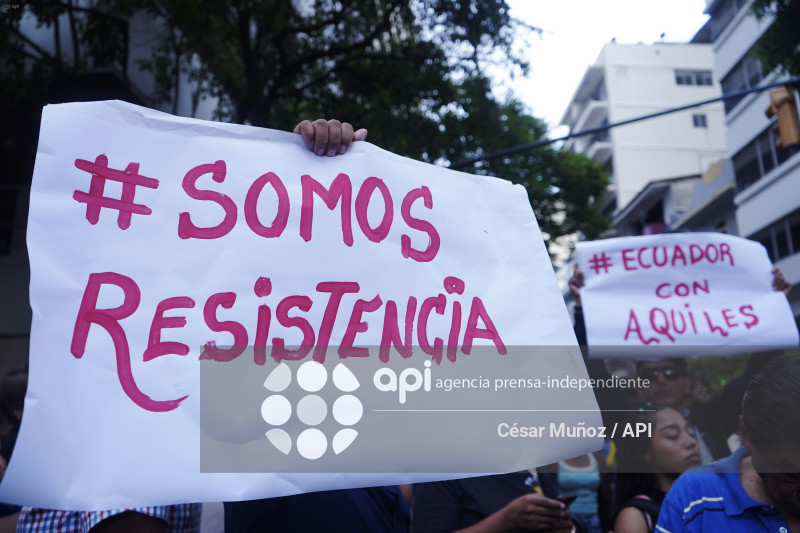 GYE-MARCHA APOYO AQUILES