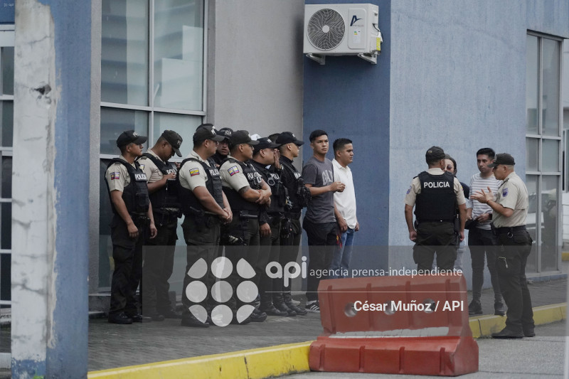 GYE-DETENCION AQUILES