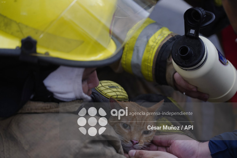 GYE-INCENDIO MULTICOMERCIO