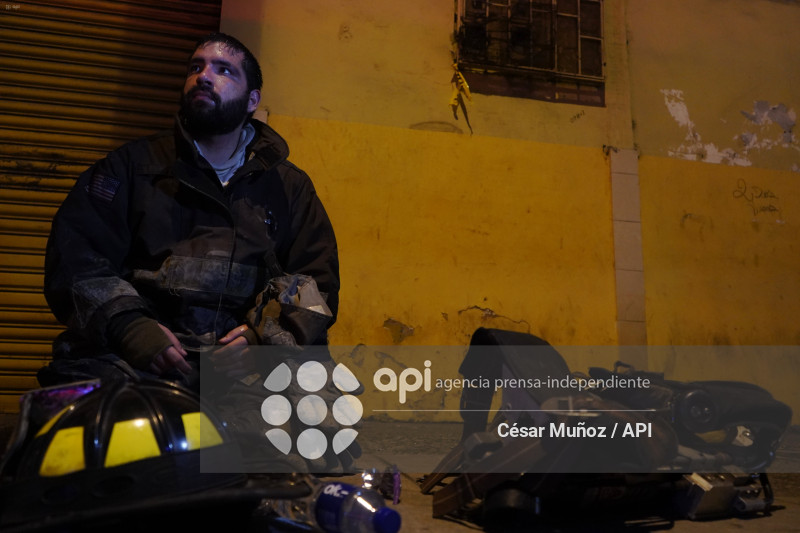 GYE-INCENDIO MULTICOMERCIO