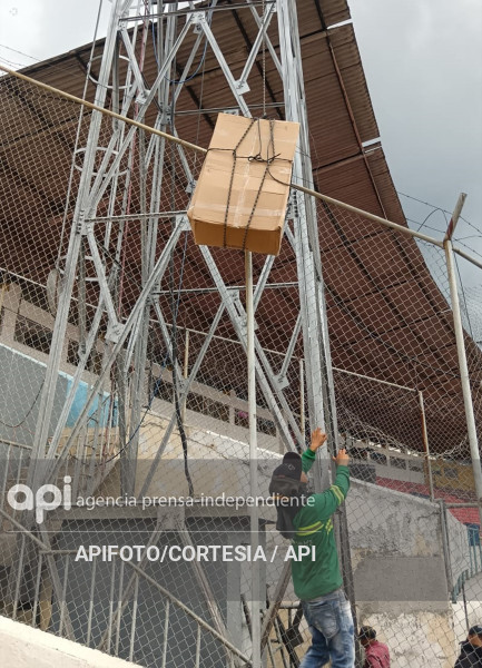CUENCA-LUMINARIAS-ESTADIO ALEJANDRO SERRANO AGUILAR