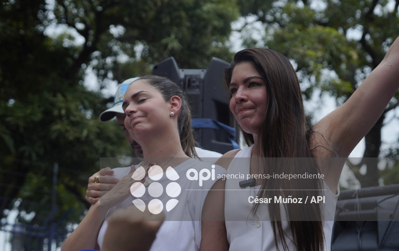 GYE-APOYO AQUILES ALVAREZ