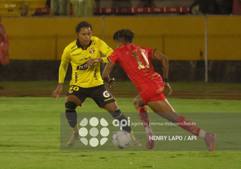 NOCHE AMARILLA QUITO