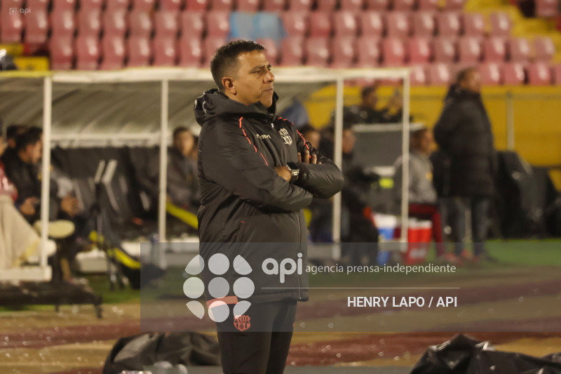 NOCHE AMARILLA QUITO