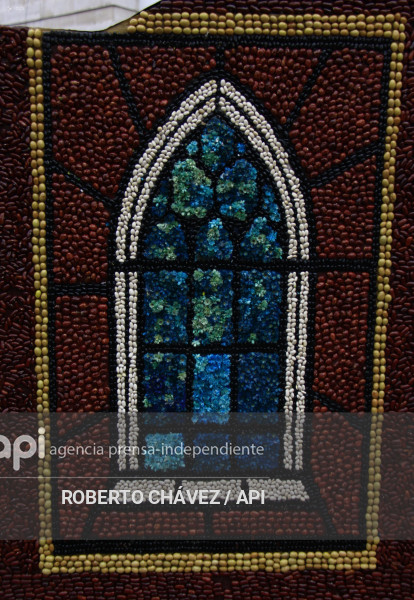 PREPARATIVOS FIESTA DE LAS FLORES Y LAS FRUTAS