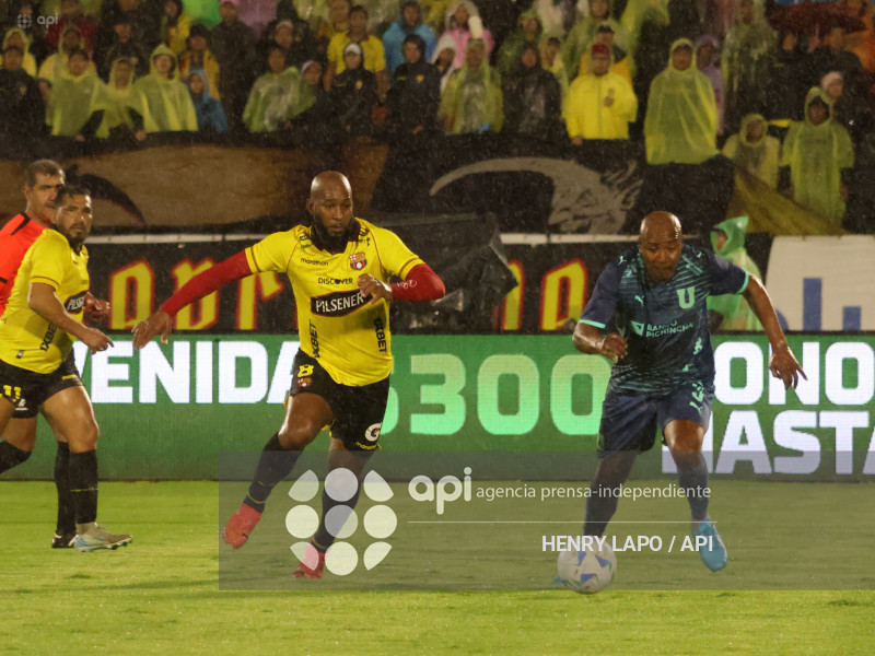 NOCHE AMARILLA QUITO