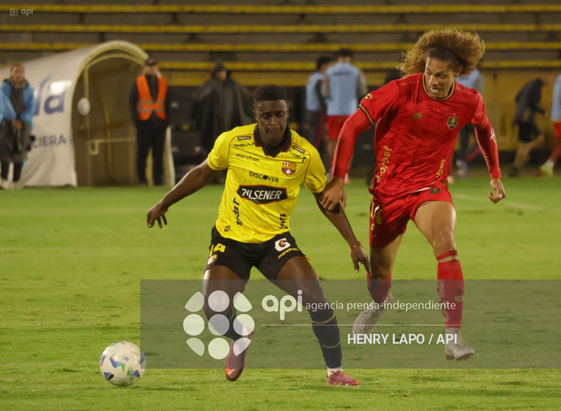 NOCHE AMARILLA QUITO
