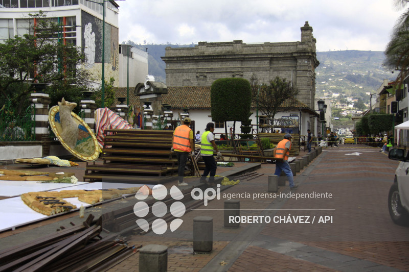 PREPARATIVOS FIESTA DE LAS FLORES Y LAS FRUTAS