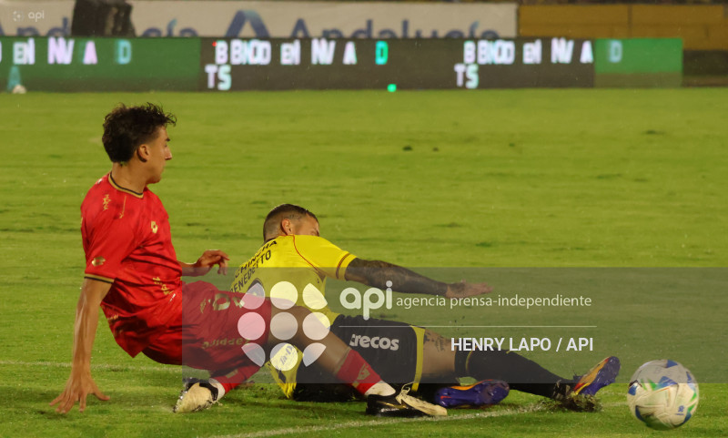 NOCHE AMARILLA QUITO