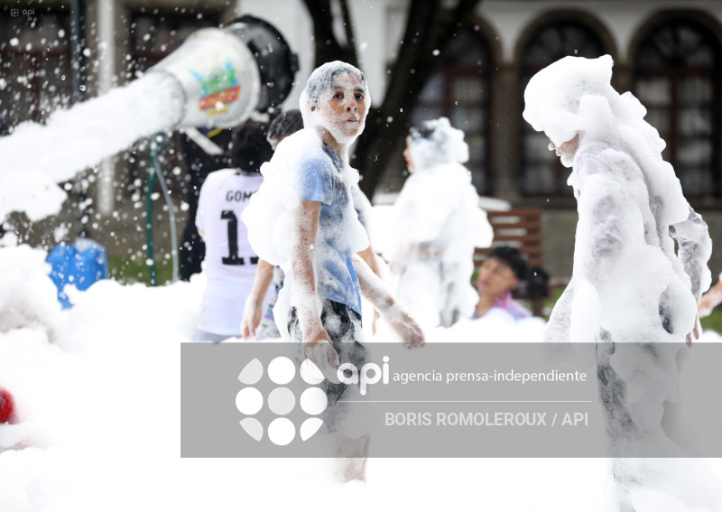 CUENCA.INICIO CARNAVAL-ESTUDIANTES