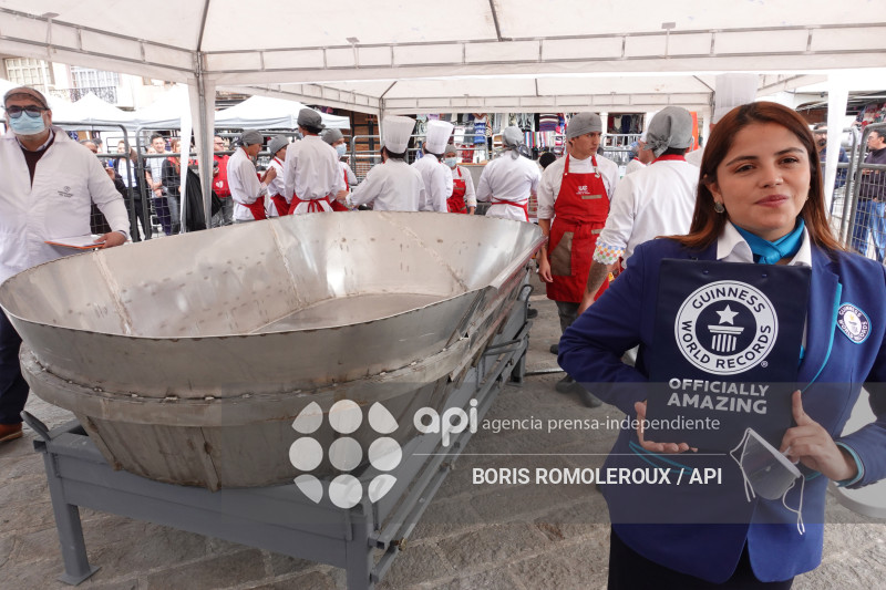 CUENCA-RECORD GUINNES-MOTE PATA MAS GRANDE DEL MUNDO