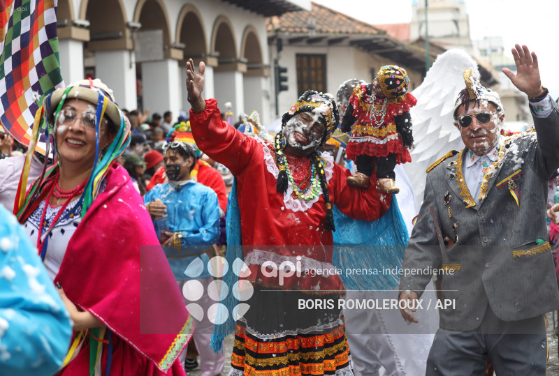 CUENCA-DESFILE CARNAVAL- LOS 4 RIOS DE CUENCA