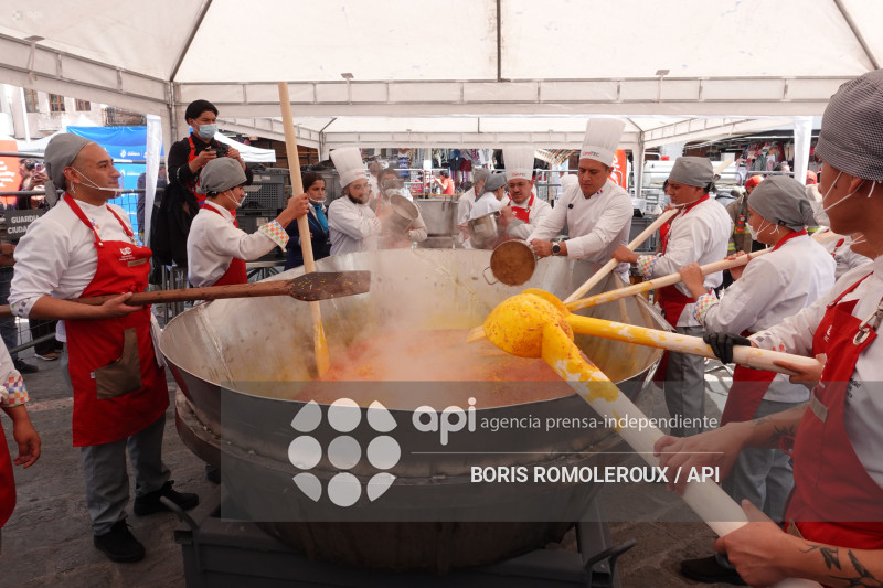 CUENCA-RECORD GUINNES-MOTE PATA MAS GRANDE DEL MUNDO