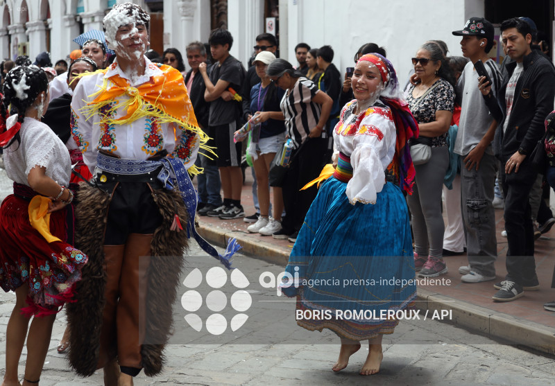CUENCA-DESFILE CARNAVAL- LOS 4 RIOS DE CUENCA