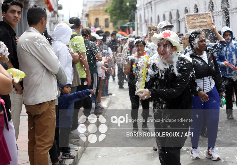 CUENCA-DESFILE CARNAVAL- LOS 4 RIOS DE CUENCA